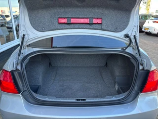 https://morgenlease.images.ilsa.cloud/e86e8fee-1106-4cb5-ac8c-0007d4b37c98.webp