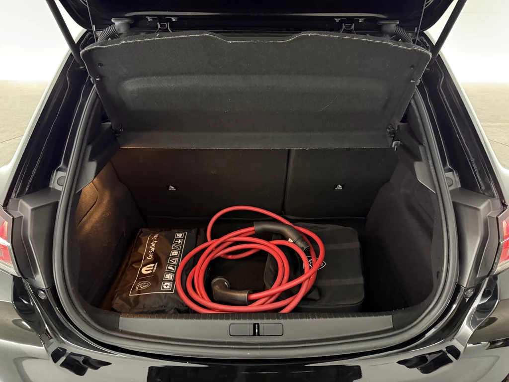  https://morgenlease.images.ilsa.cloud/e8ae7356-f744-412b-bd48-d62e331ea4f6.webp