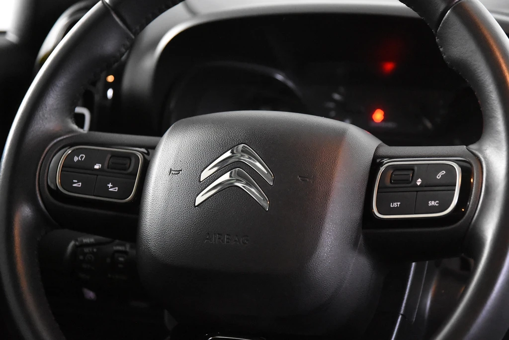 https://morgenlease.images.ilsa.cloud/e9bbde07-a6a9-4857-bf3e-c55ce69264d4.webp