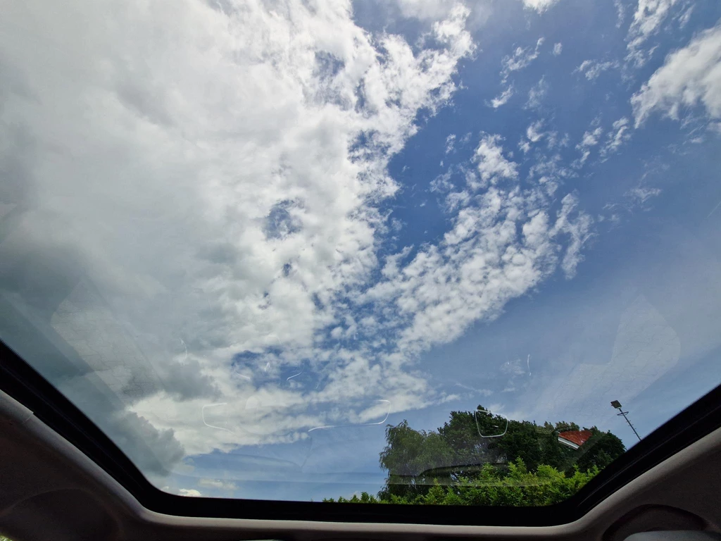  https://morgenlease.images.ilsa.cloud/ebfabb19-1eef-400c-a64e-36523a913fe4.webp