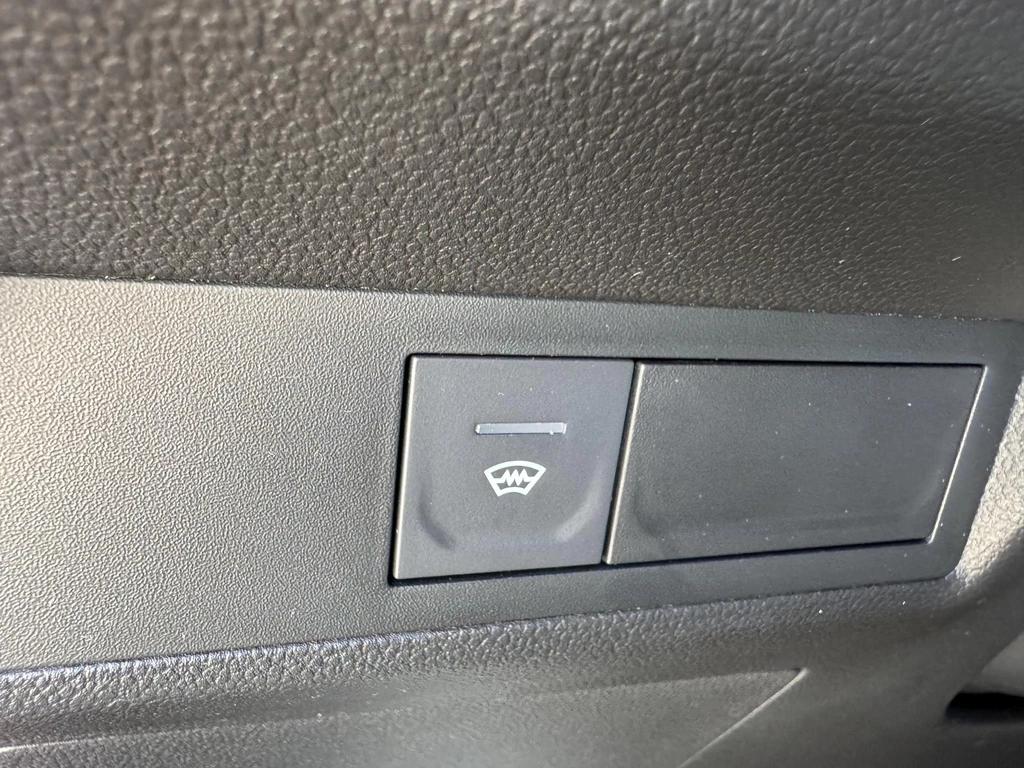  https://morgenlease.images.ilsa.cloud/eea2d185-0bfc-4cab-bd3f-7b0383ba2f0b.webp