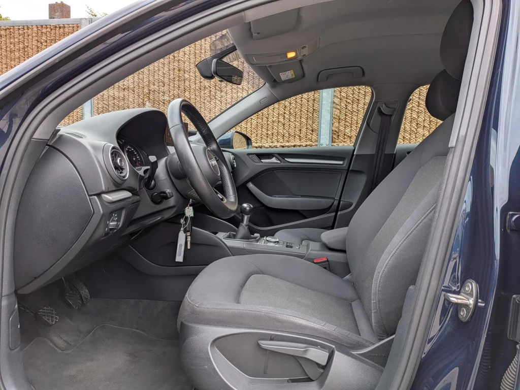  https://morgenlease.images.ilsa.cloud/ef288ea5-8cad-436b-93f7-d248fcbeb289.webp