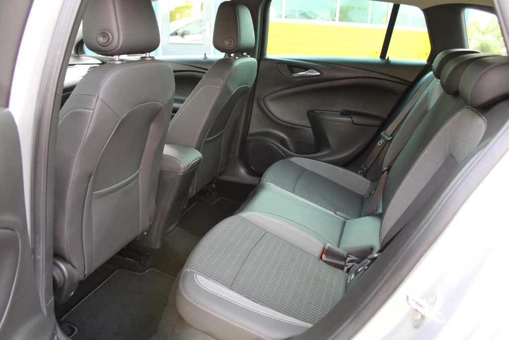  https://morgenlease.images.ilsa.cloud/f10f11c6-6254-4da9-8c70-c8901ad4165c.webp