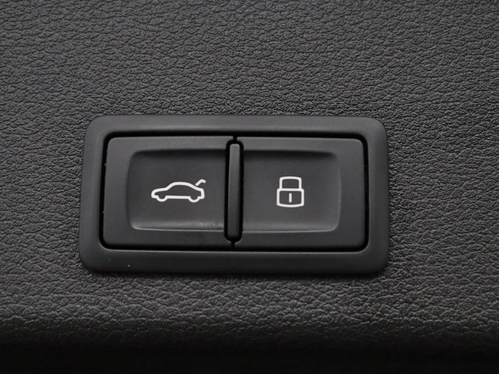  https://morgenlease.images.ilsa.cloud/f177774c-aa76-4064-afa4-da1004814582.webp