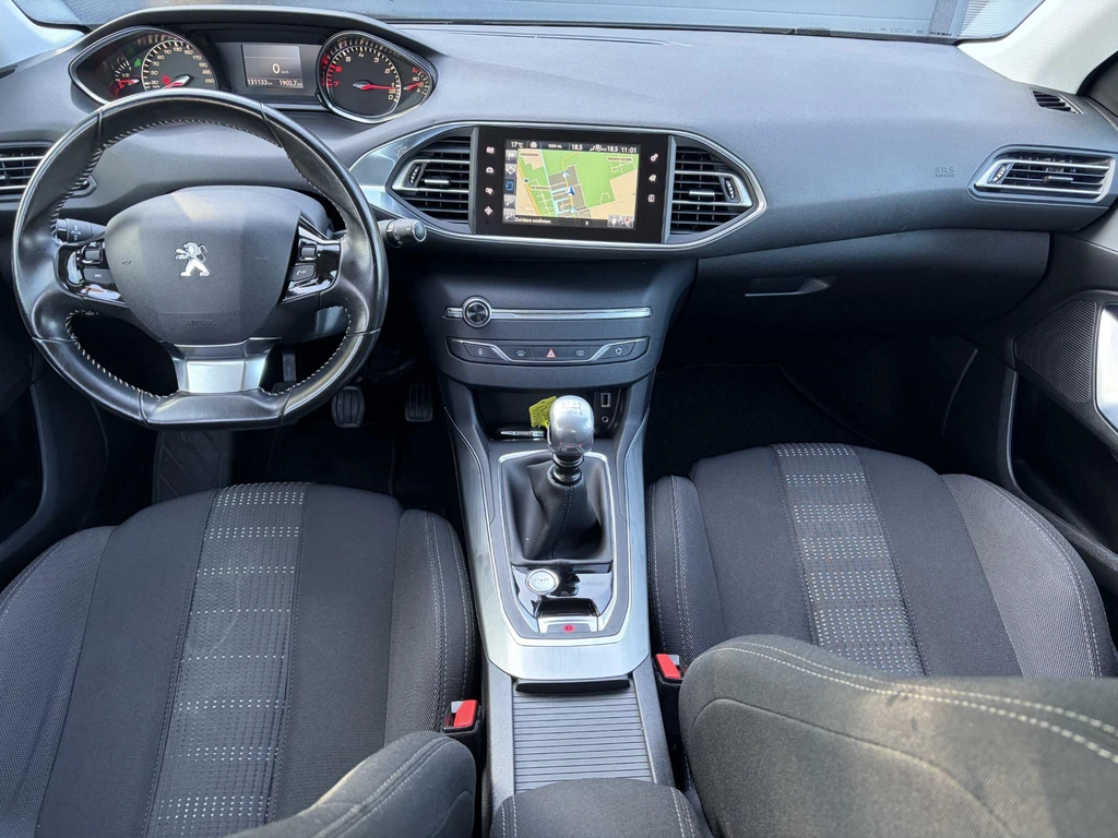  https://morgenlease.images.ilsa.cloud/f37c3f99-1f25-4acc-8dc9-2e7326f99188.webp