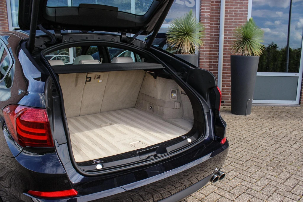  https://morgenlease.images.ilsa.cloud/f9b1c3d5-4c59-4d5e-9e39-9c4271f80c11.webp