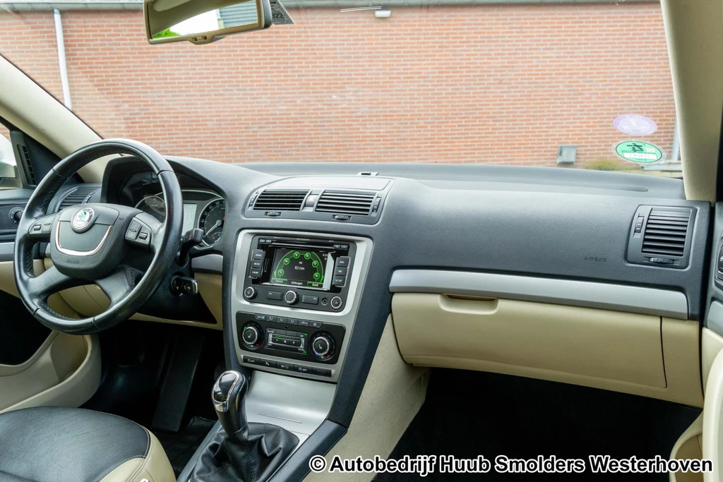  https://morgenlease.images.ilsa.cloud/fd63ec33-bcf0-478c-a305-3c8370ac41d2.webp